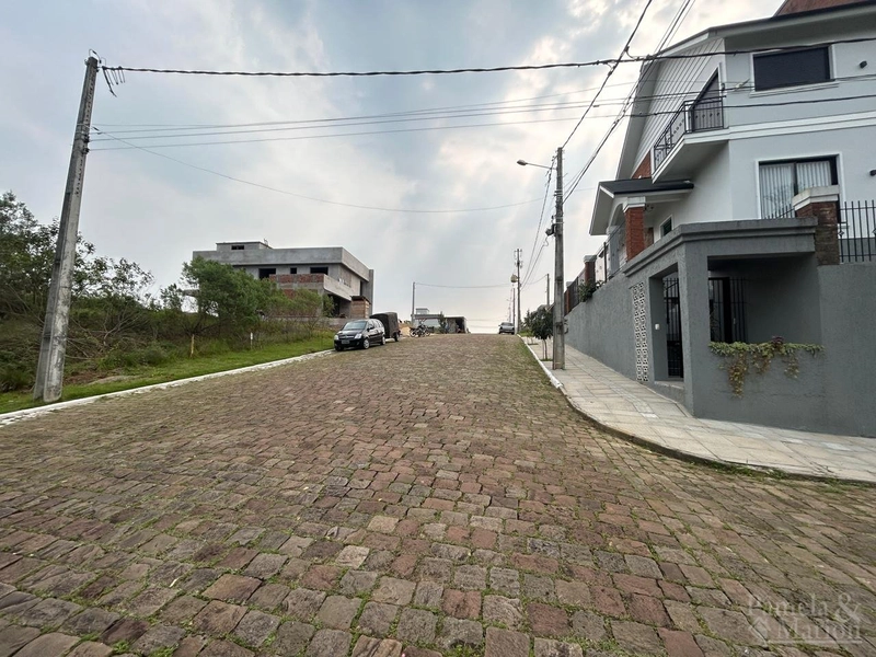 TERRENO: 3ª foto da galeria de imagens do imóvel