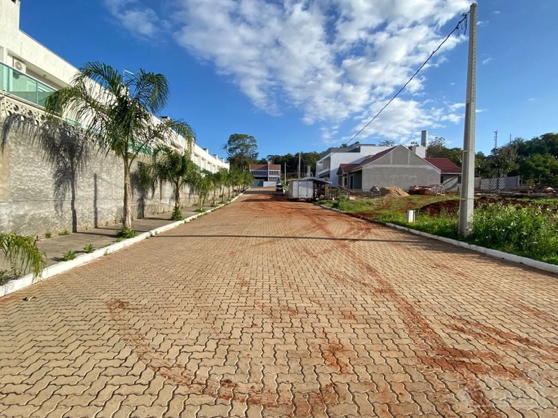 TERRENO: 2ª foto da galeria de imagens do imóvel