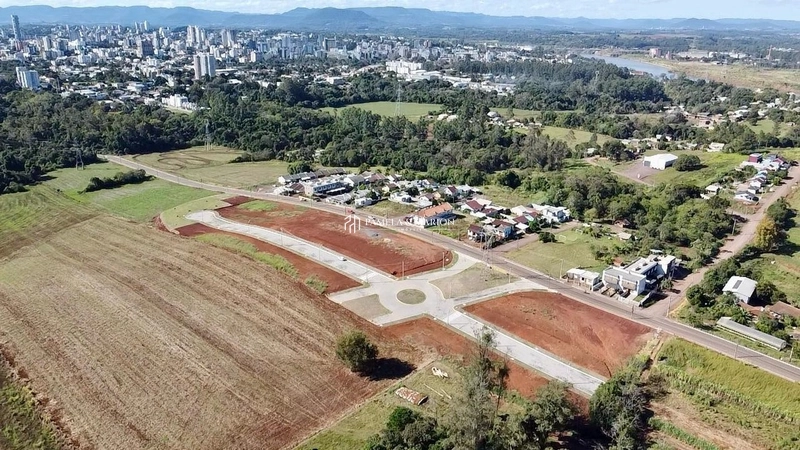 TERRENO: 1ª foto da galeria de imagens do imóvel