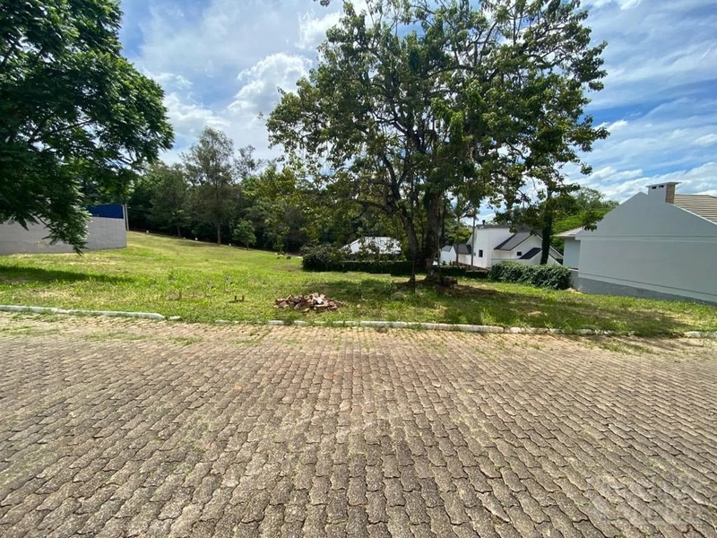 TERRENO: 1ª foto da galeria de imagens do imóvel