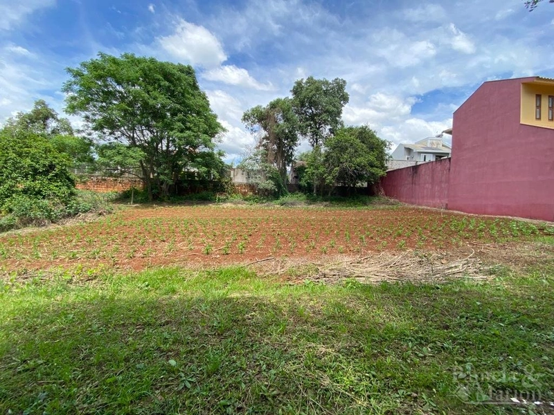 TERRENO: 1ª foto da galeria de imagens do imóvel