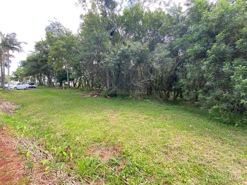 TERRENO: 2ª foto da galeria de imagens do imóvel