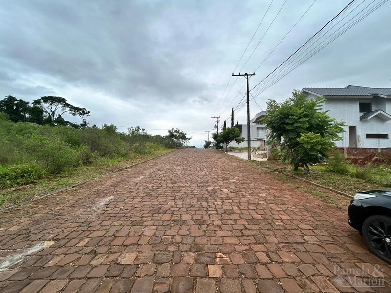 TERRENO: 3ª foto da galeria de imagens do imóvel