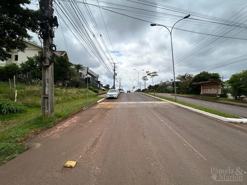 TERRENO COMERCIAL: 2ª foto da galeria de imagens do imóvel