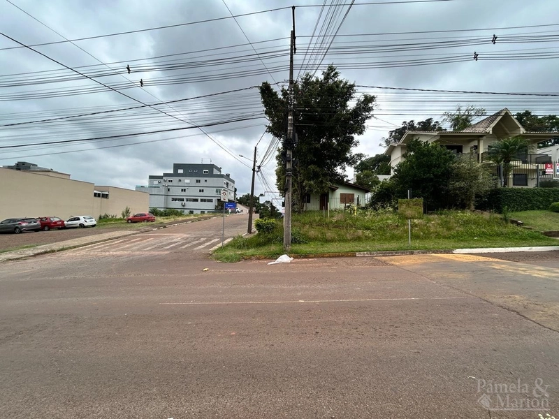 TERRENO COMERCIAL: 3ª foto da galeria de imagens do imóvel