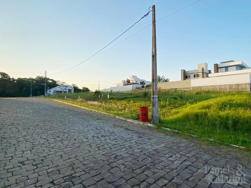 TERRENO: 3ª foto da galeria de imagens do imóvel