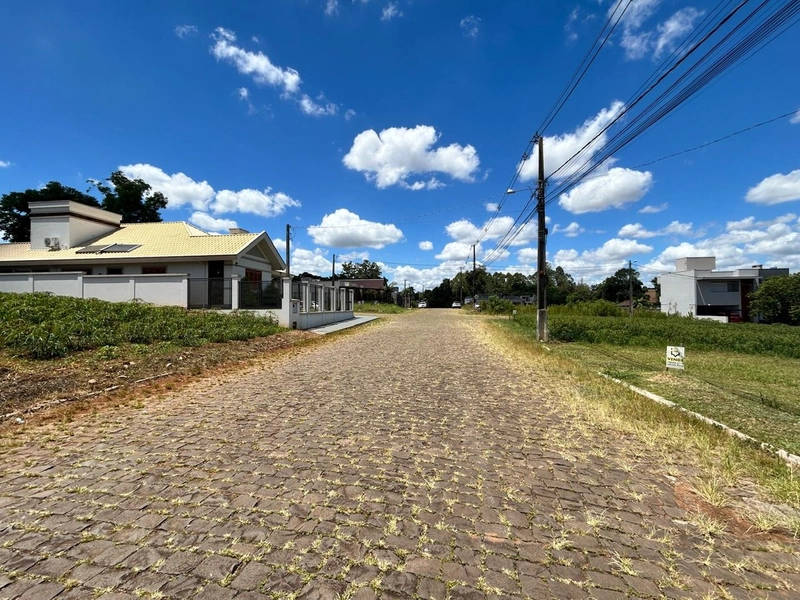TERRENO: 2ª foto da galeria de imagens do imóvel