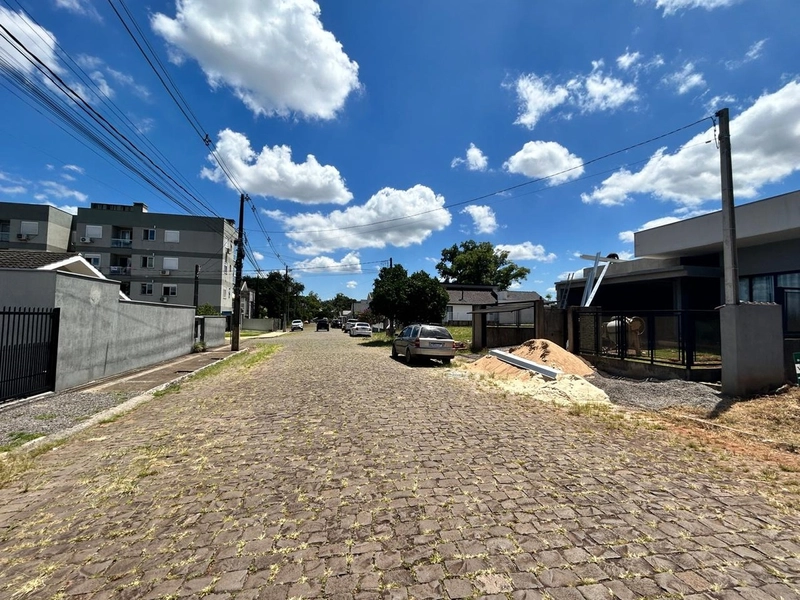 TERRENO: 3ª foto da galeria de imagens do imóvel