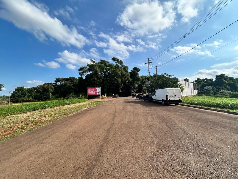 TERRENO COMERCIAL/INDUSTRIAL: 2ª foto da galeria de imagens do imóvel