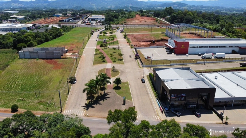 TERRENO COMERCIAL: 2ª foto da galeria de imagens do imóvel