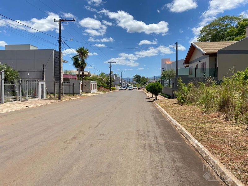 TERRENO: 3ª foto da galeria de imagens do imóvel