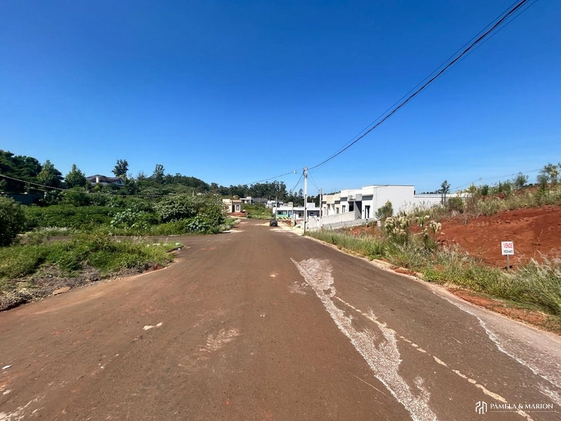 TERRENO: 2ª foto da galeria de imagens do imóvel