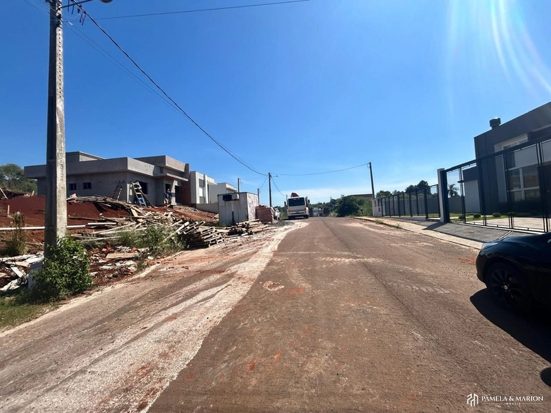 TERRENO: 3ª foto da galeria de imagens do imóvel