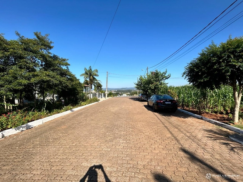 TERRENO: 2ª foto da galeria de imagens do imóvel