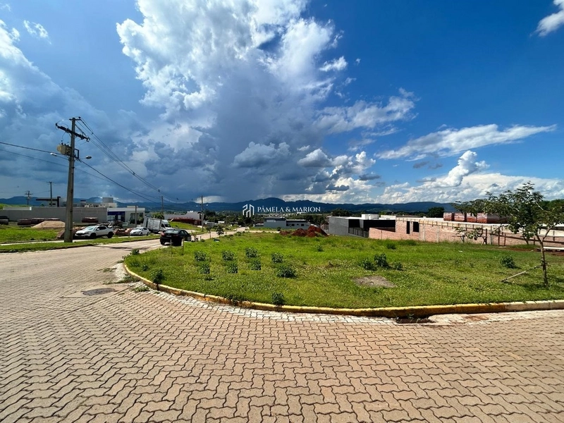 TERRENO: 2ª foto da galeria de imagens do imóvel