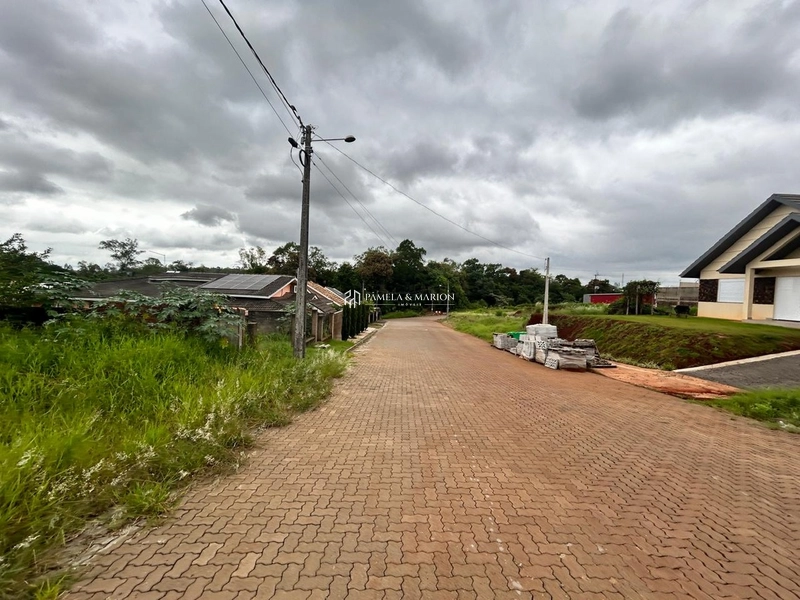 TERRENO COMERCIAL: 2ª foto da galeria de imagens do imóvel