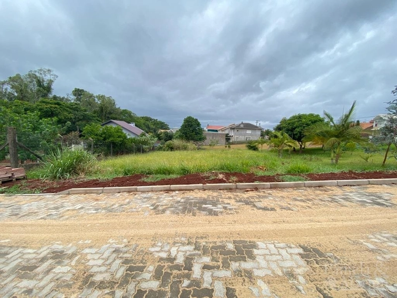 TERRENO: 1ª foto da galeria de imagens do imóvel