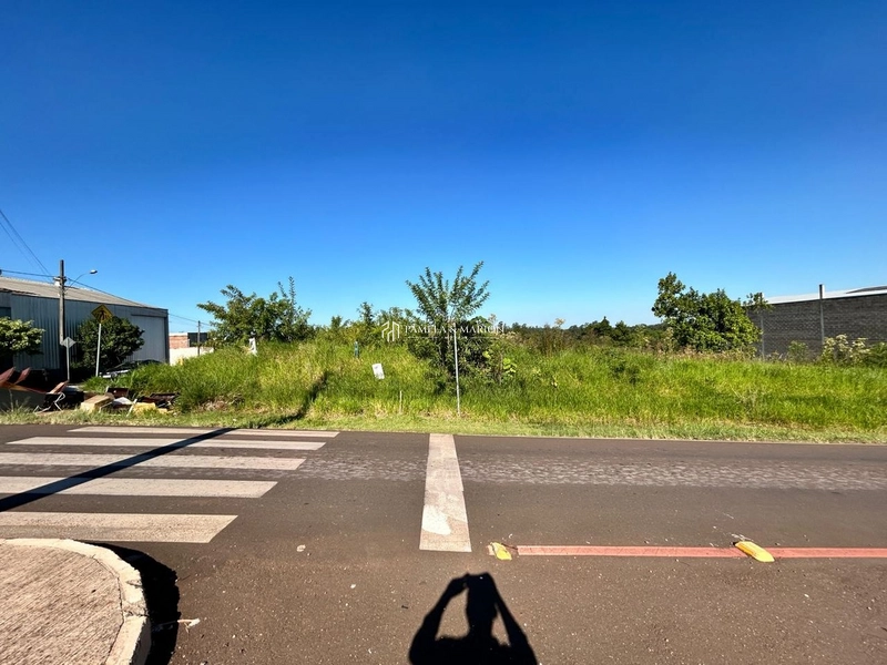 TERRENO COMERCIAL EM ESTRELA: 2ª foto da galeria de imagens do imóvel