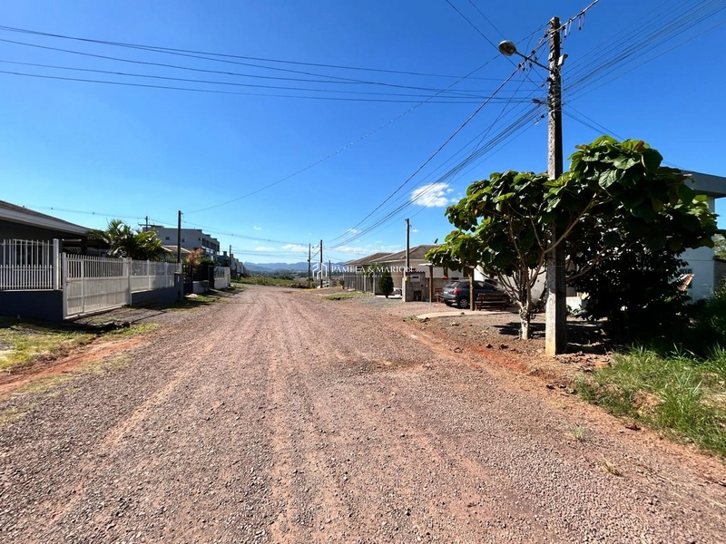 TERRENO: 3ª foto da galeria de imagens do imóvel