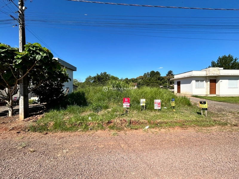 TERRENO: 1ª foto da galeria de imagens do imóvel