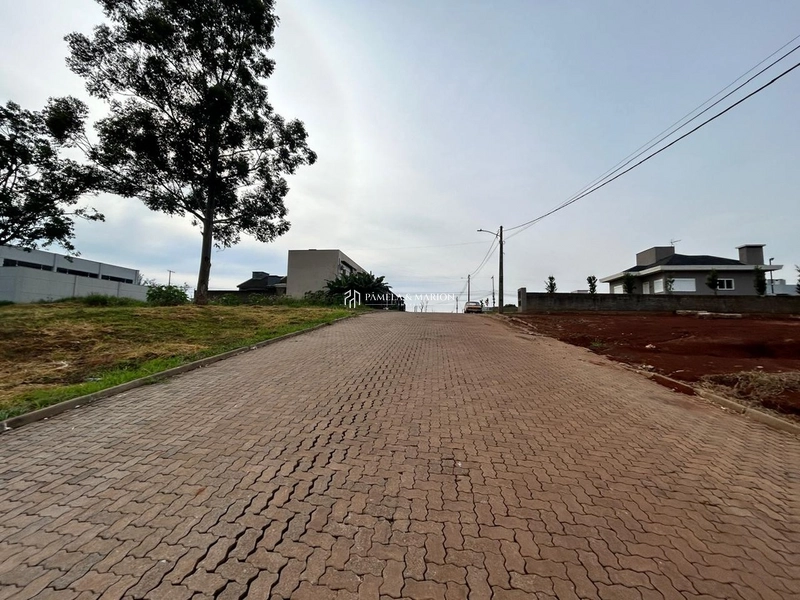 TERRENO COMERCIAL: 2ª foto da galeria de imagens do imóvel