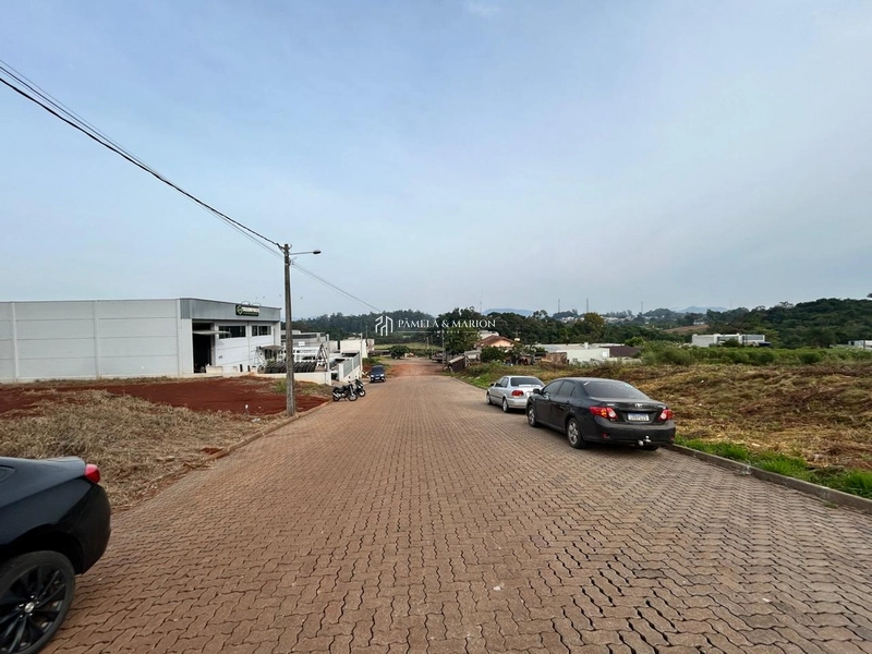 TERRENO COMERCIAL: 3ª foto da galeria de imagens do imóvel
