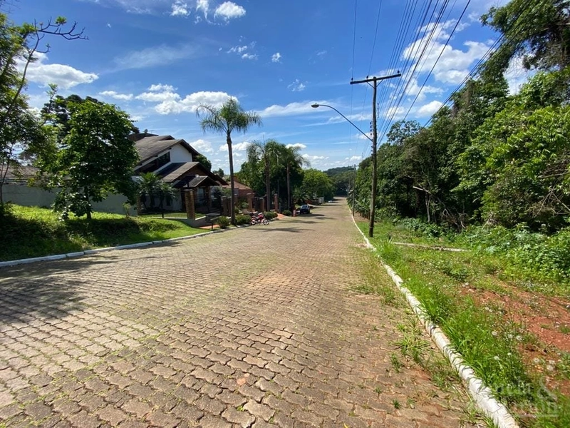 TERRENO: 2ª foto da galeria de imagens do imóvel
