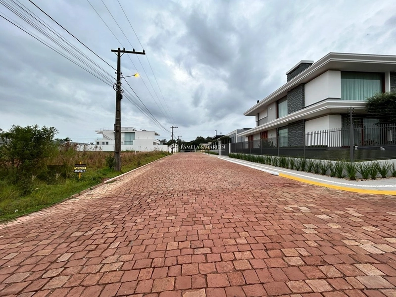 TERRENO: 2ª foto da galeria de imagens do imóvel