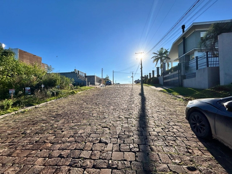 TERRENO: 3ª foto da galeria de imagens do imóvel