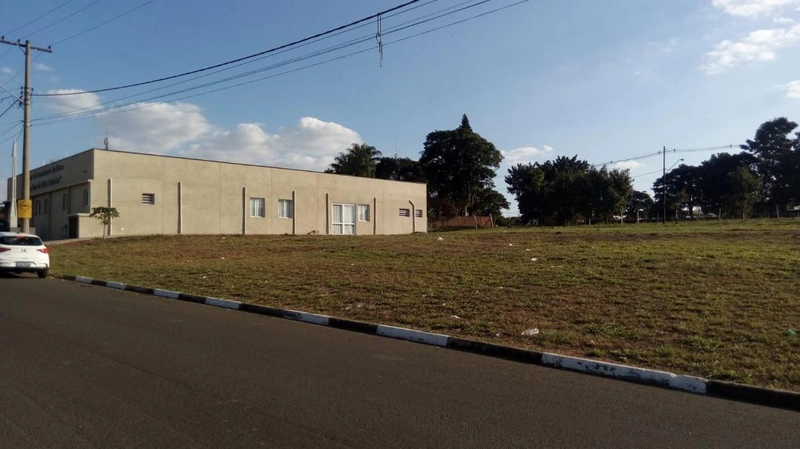 : 2ª foto da galeria de imagens do imóvel