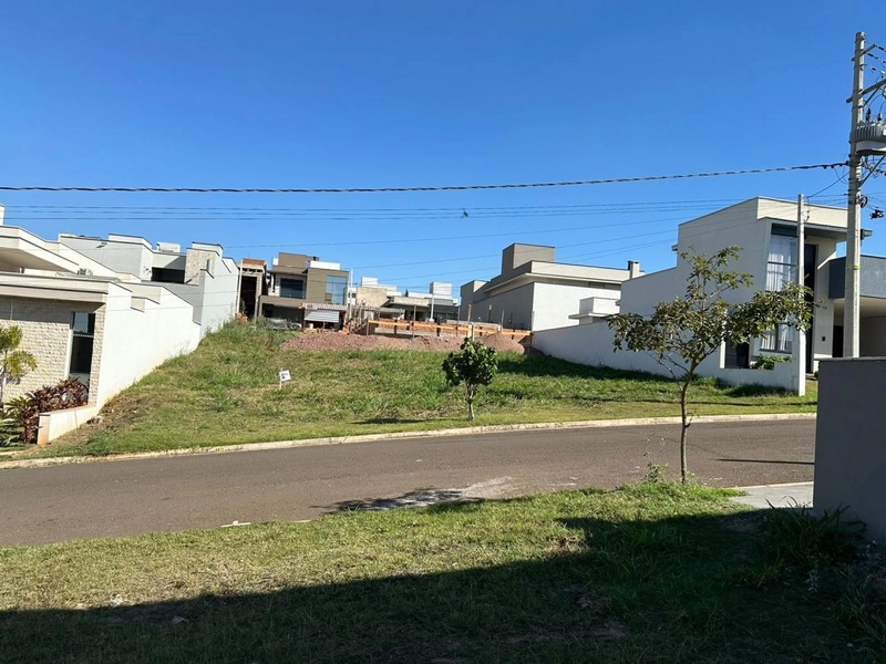 : 2ª foto da galeria de imagens do imóvel