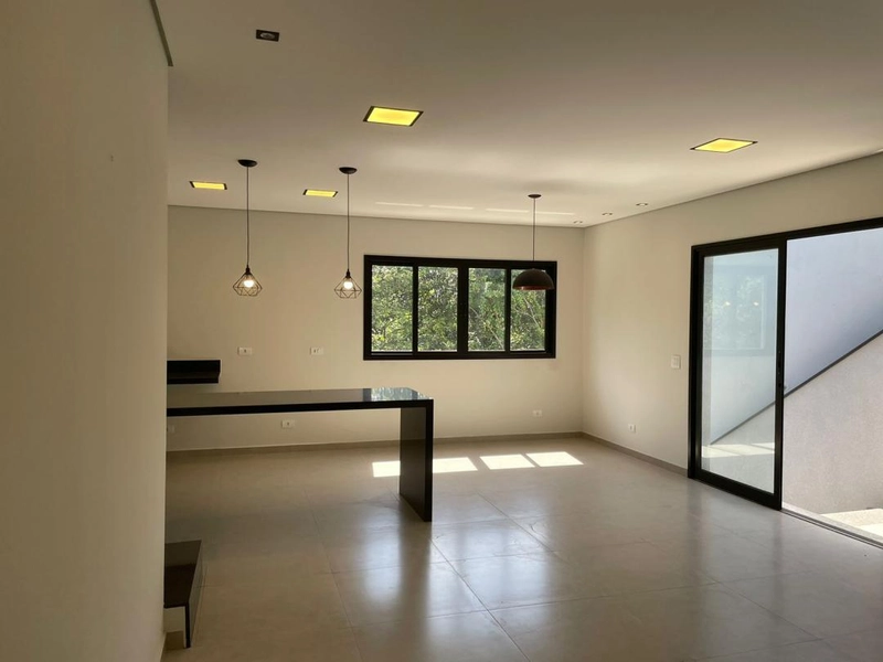 : 2ª foto da galeria de imagens do imóvel