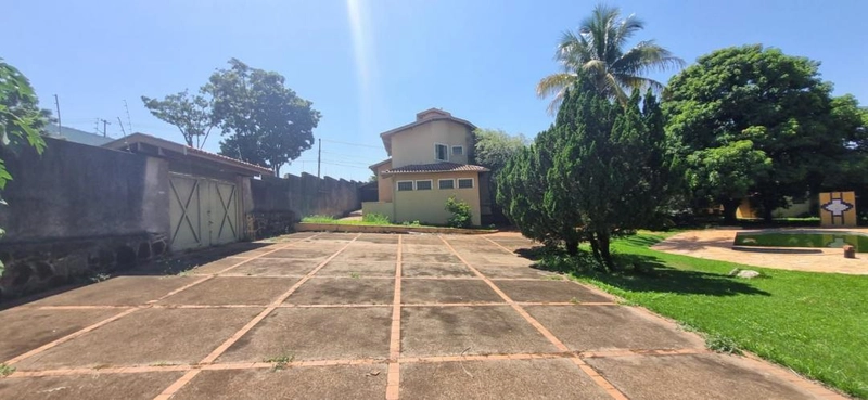 : 2ª foto da galeria de imagens do imóvel