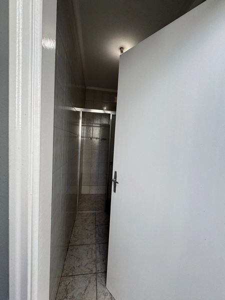 CASA VENDA NO BAIRRO ASTURIAS COM 3 DORMITÓRIOS E 1 SUÍTE: 15ª foto da galeria de imagens do imóvel