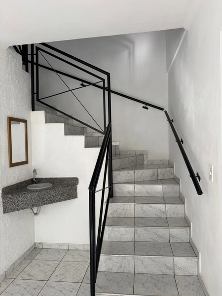 CASA VENDA NO BAIRRO ASTURIAS COM 3 DORMITÓRIOS E 1 SUÍTE: 7ª foto da galeria de imagens do imóvel