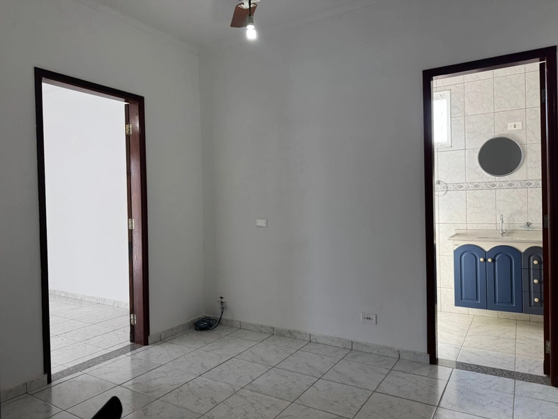 CASA VENDA NO BAIRRO ASTURIAS COM 3 DORMITÓRIOS E 1 SUÍTE: 11ª foto da galeria de imagens do imóvel