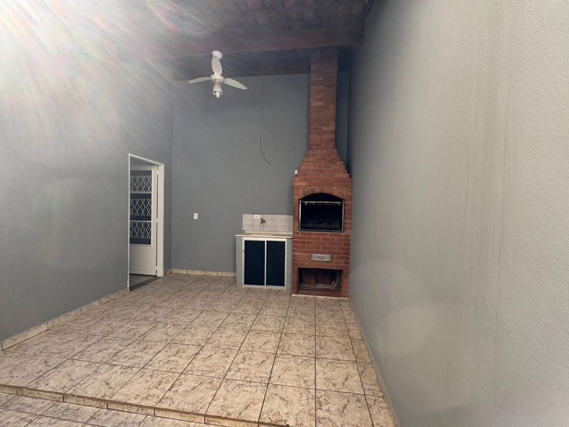 CASA VENDA NO BAIRRO ASTURIAS COM 3 DORMITÓRIOS E 1 SUÍTE: 22ª foto da galeria de imagens do imóvel