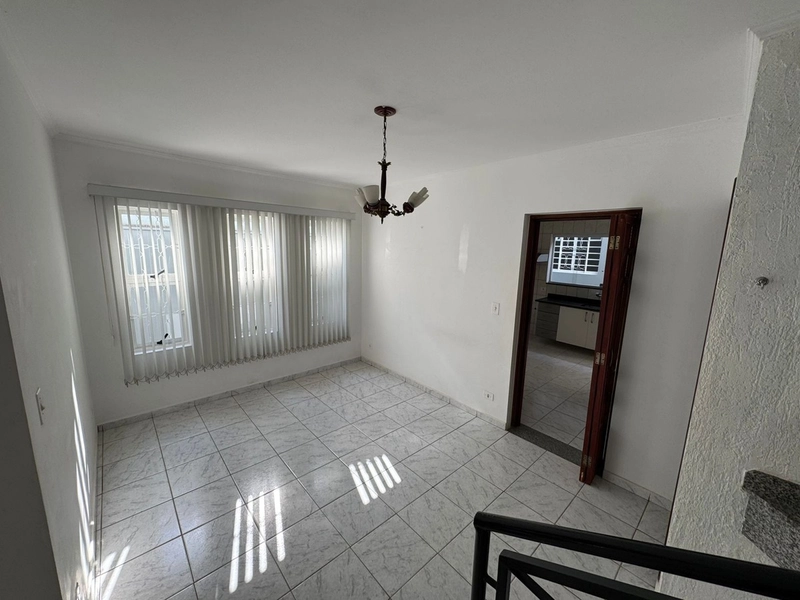 CASA VENDA NO BAIRRO ASTURIAS COM 3 DORMITÓRIOS E 1 SUÍTE: 4ª foto da galeria de imagens do imóvel