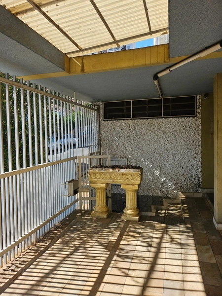 CASA A VENDA NO CENTRO COM 4 DORMITÓRIOS (1 SUÍTE): 4ª foto da galeria de imagens do imóvel