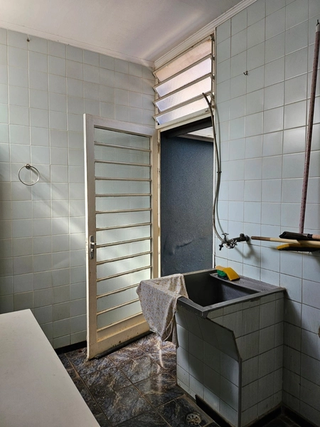 CASA A VENDA NO CENTRO COM 4 DORMITÓRIOS (1 SUÍTE): 29ª foto da galeria de imagens do imóvel