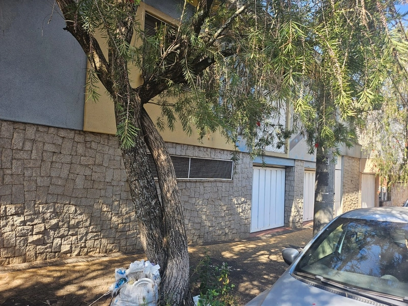 CASA A VENDA NO CENTRO COM 4 DORMITÓRIOS (1 SUÍTE): 37ª foto da galeria de imagens do imóvel