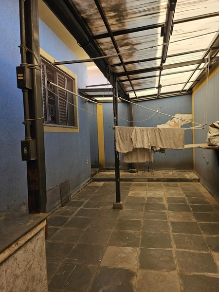 CASA A VENDA NO CENTRO COM 4 DORMITÓRIOS (1 SUÍTE): 31ª foto da galeria de imagens do imóvel