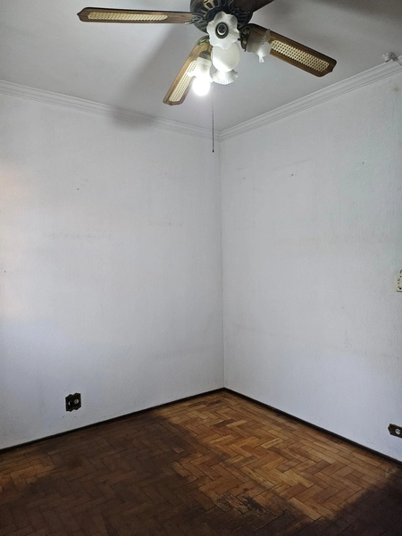 CASA A VENDA NO CENTRO COM 4 DORMITÓRIOS (1 SUÍTE): 18ª foto da galeria de imagens do imóvel