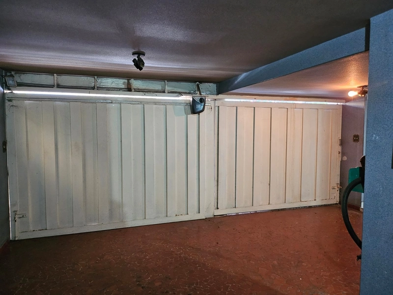 CASA A VENDA NO CENTRO COM 4 DORMITÓRIOS (1 SUÍTE): 34ª foto da galeria de imagens do imóvel