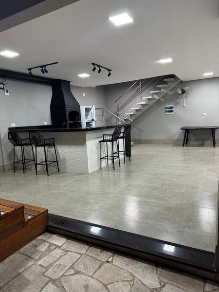 EDÍCULA À VENDA COM 2 DORMITÓRIOS E PISCINA: 4ª foto da galeria de imagens do imóvel