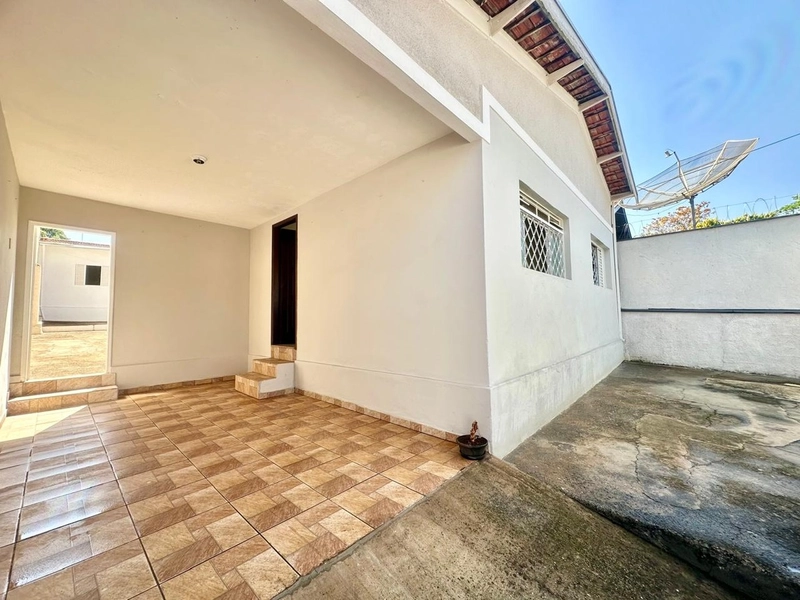 Casa à venda 2 dormitórios, com Edícula no fundo - Paulista/ Jaraguá: 1ª foto da galeria de imagens do imóvel