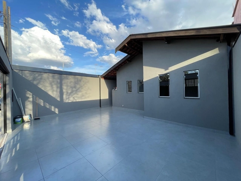 CASA A VENDA COM QUINTAL, COM 3 DORMITÓRIOS BAIRRO BERTOLUCCI: 5ª foto da galeria de imagens do imóvel