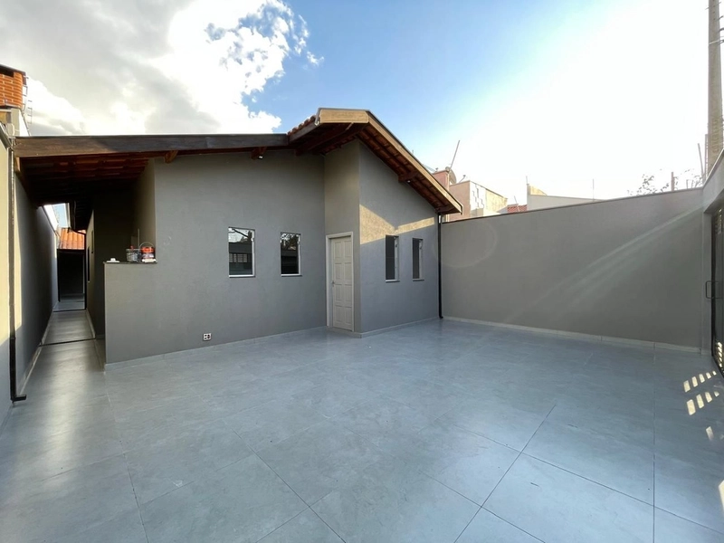 CASA A VENDA COM QUINTAL, COM 3 DORMITÓRIOS BAIRRO BERTOLUCCI: 6ª foto da galeria de imagens do imóvel