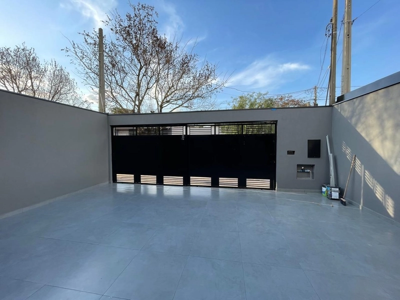 CASA A VENDA COM QUINTAL, COM 3 DORMITÓRIOS BAIRRO BERTOLUCCI: 2ª foto da galeria de imagens do imóvel