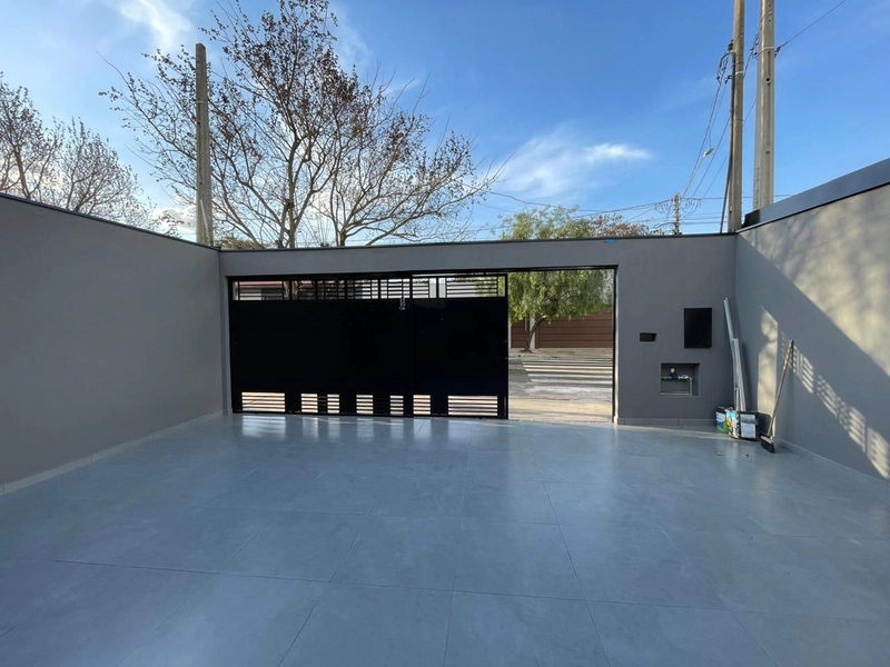 CASA A VENDA COM QUINTAL, COM 3 DORMITÓRIOS BAIRRO BERTOLUCCI: 4ª foto da galeria de imagens do imóvel